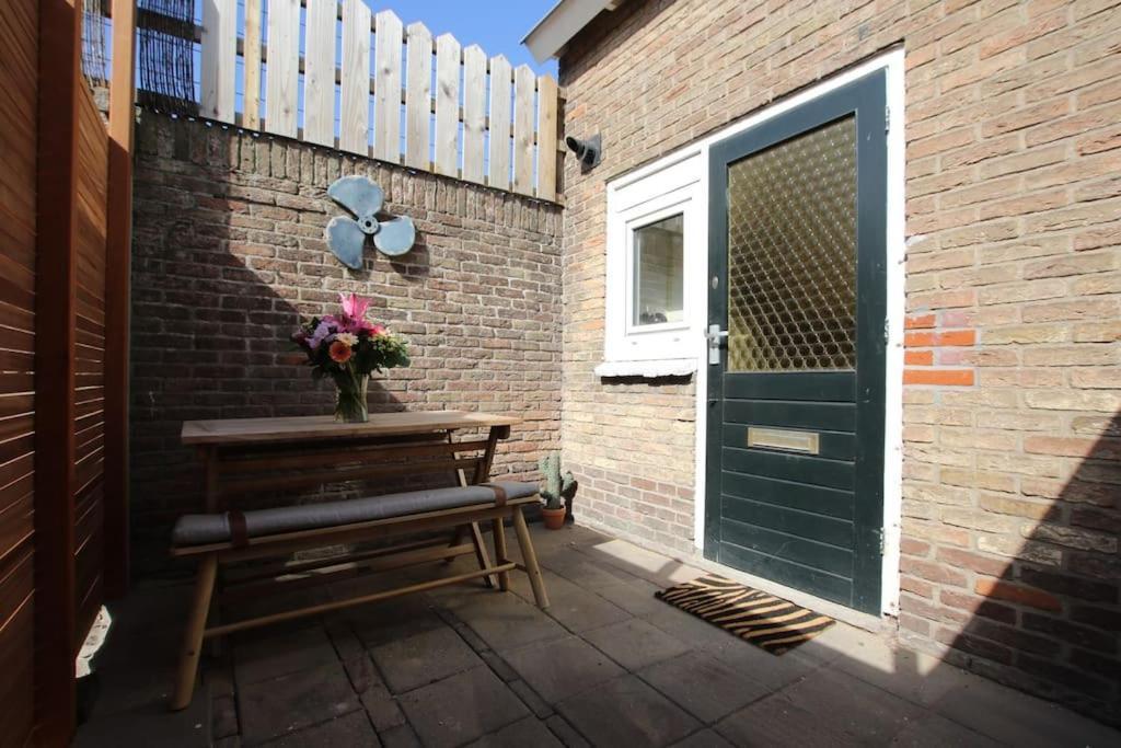 Zomerhuis Benita'S Met Parkeer Plaats Noordwijk Exteriör bild